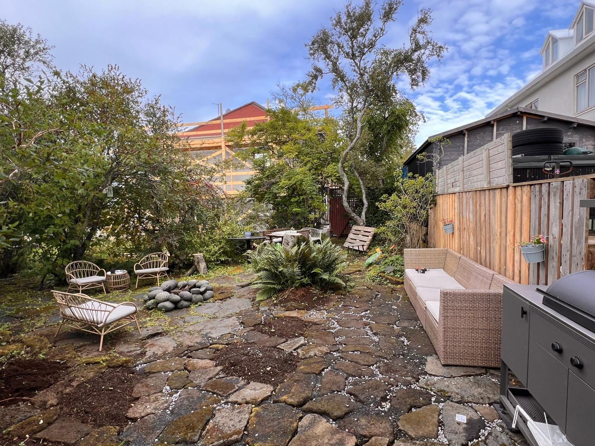 Casa Disa - Dreams, A Boutique Guesthouse In Reykjavik City'S Central Park And Botanical Garden In Laugardalur, Hot-Spring-Valley Eksteriør bilde